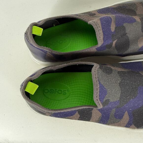 Oofos OOmg Comfort Sneakers Womens 7 Camouflage Slip On Low Top Round Toe Casual - Picture 9 of 10